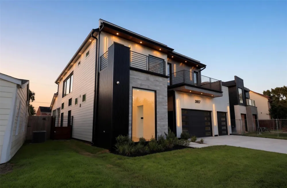 3957 Charleston Street Houston, TX 77021