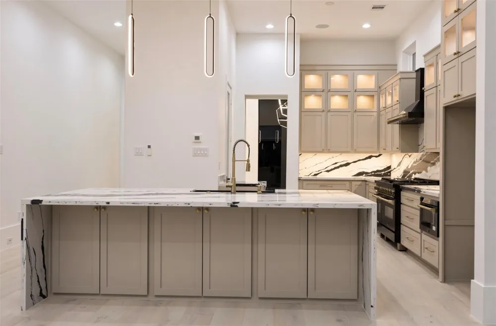 3957 Charleston Street Houston, TX 77021