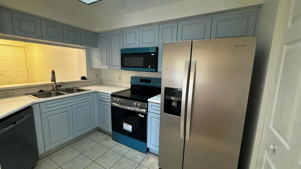 2725 Anzio Court #202 Palm Beach Gardens, FL 33410