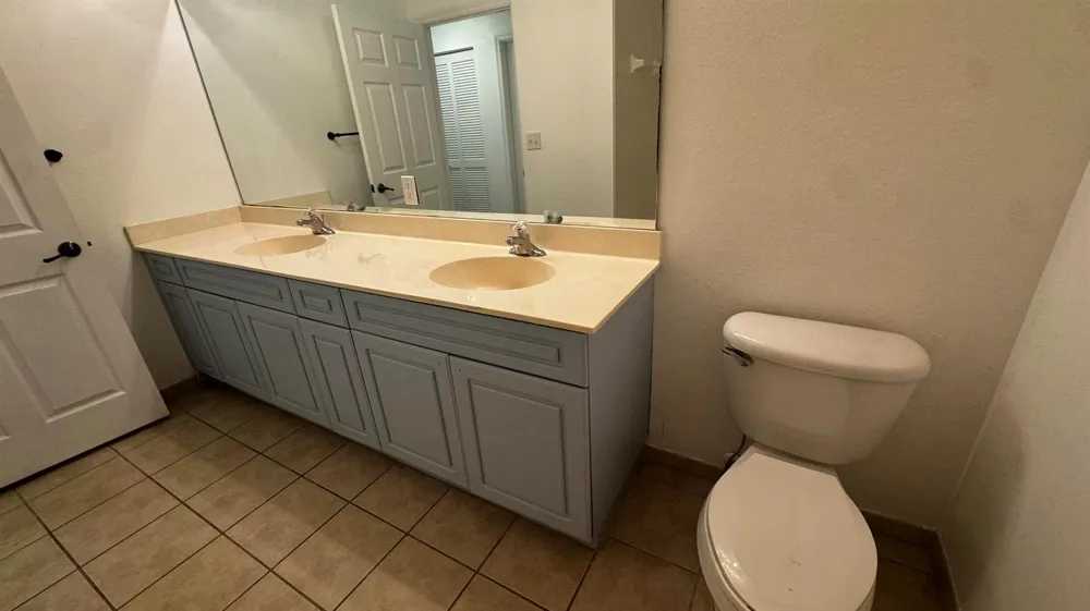 2725 Anzio Court #202 Palm Beach Gardens, FL 33410