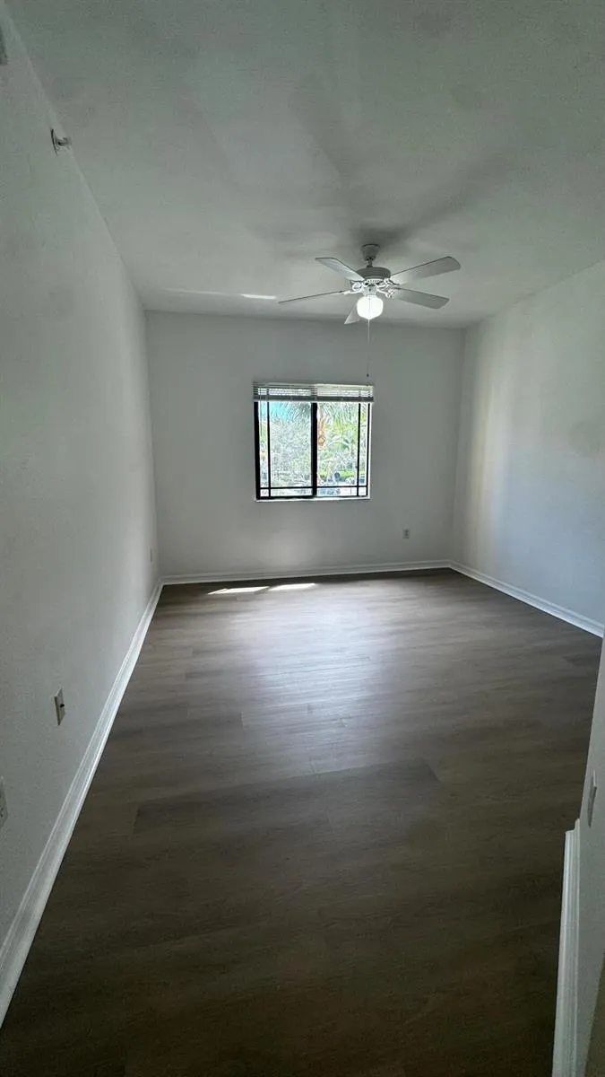 2725 Anzio Court #202 Palm Beach Gardens, FL 33410