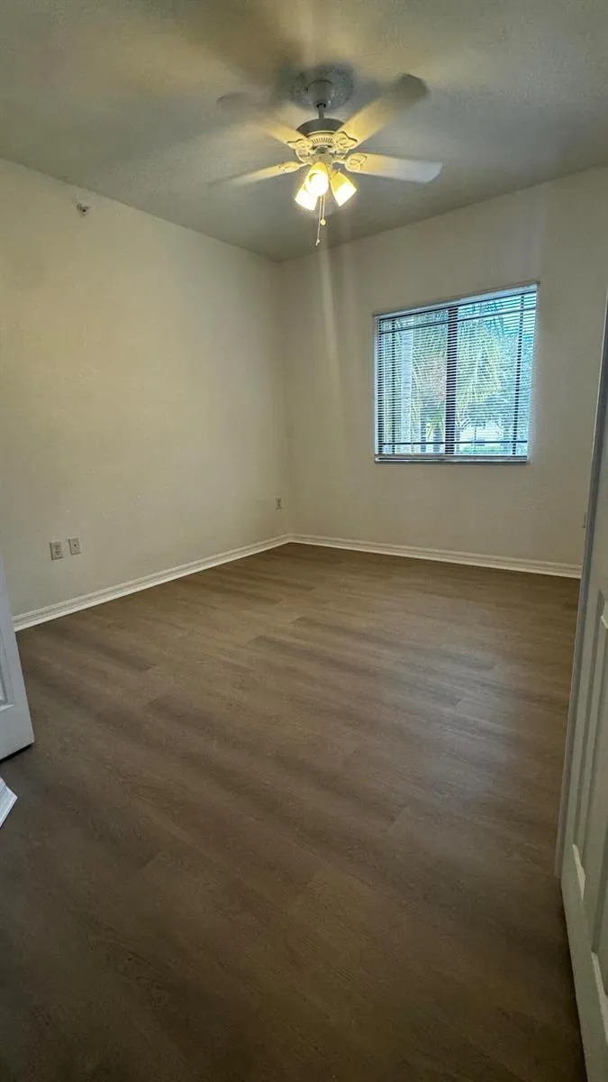 2725 Anzio Court #202 Palm Beach Gardens, FL 33410