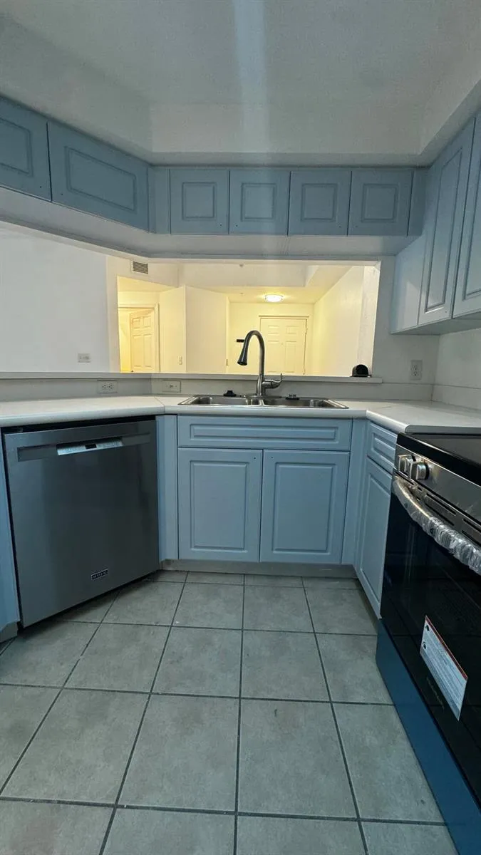 2725 Anzio Court #202 Palm Beach Gardens, FL 33410