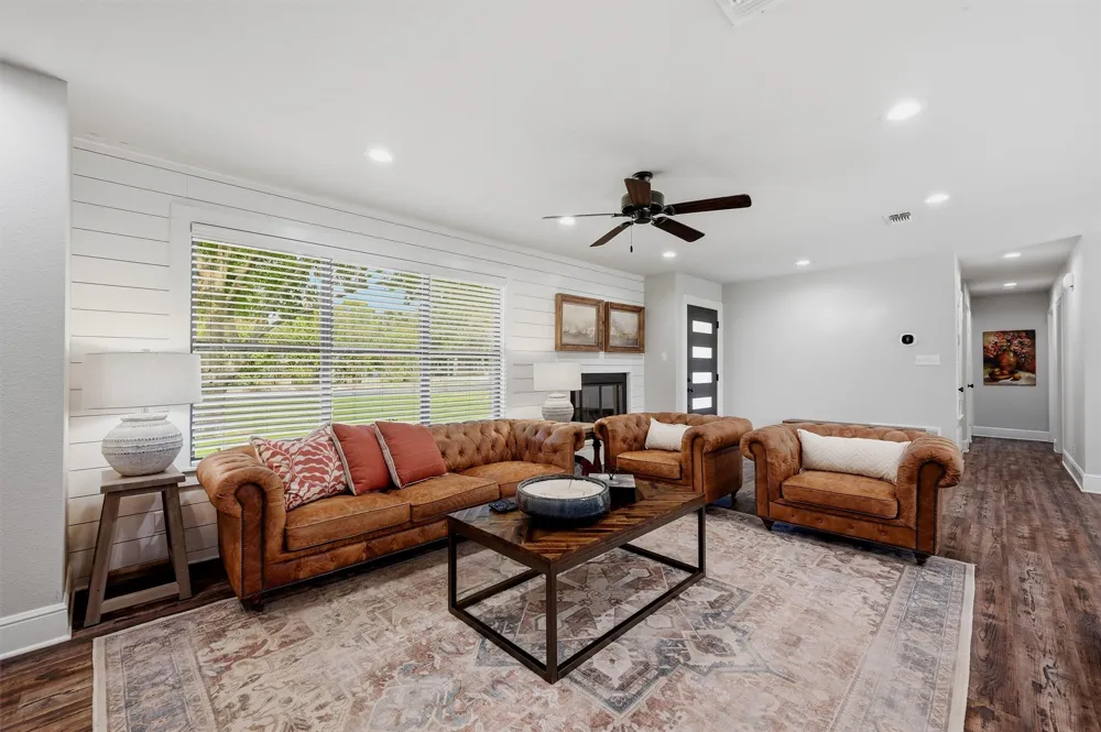 722 Kiowa Drive W Lake Kiowa, TX 76240