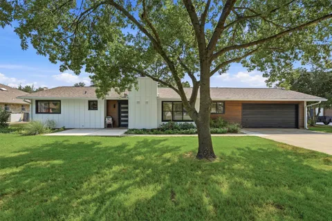 722 Kiowa Drive W
