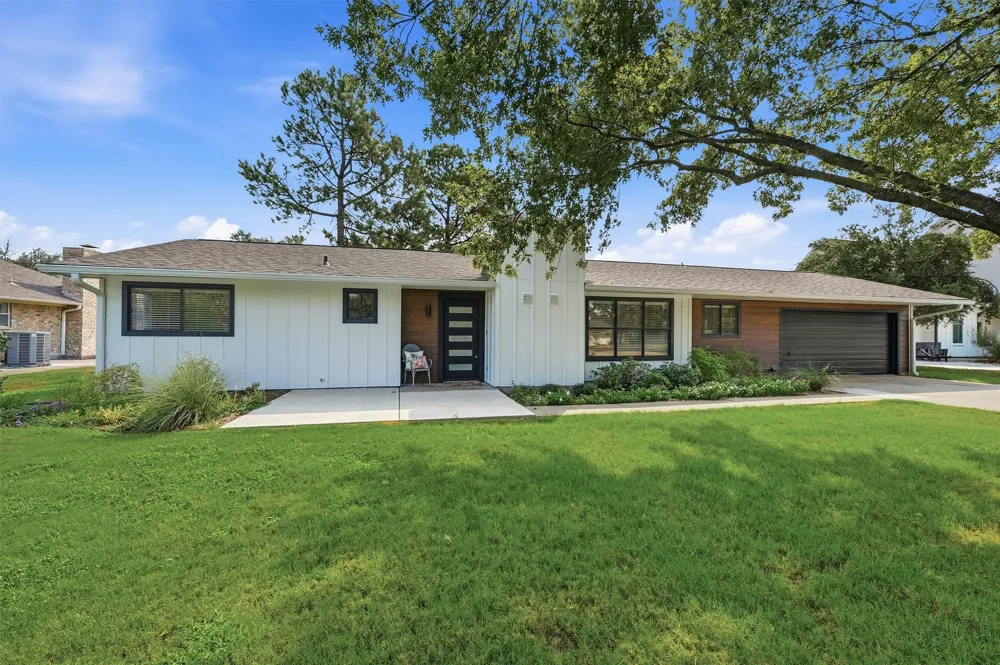 722 Kiowa Drive W Lake Kiowa, TX 76240