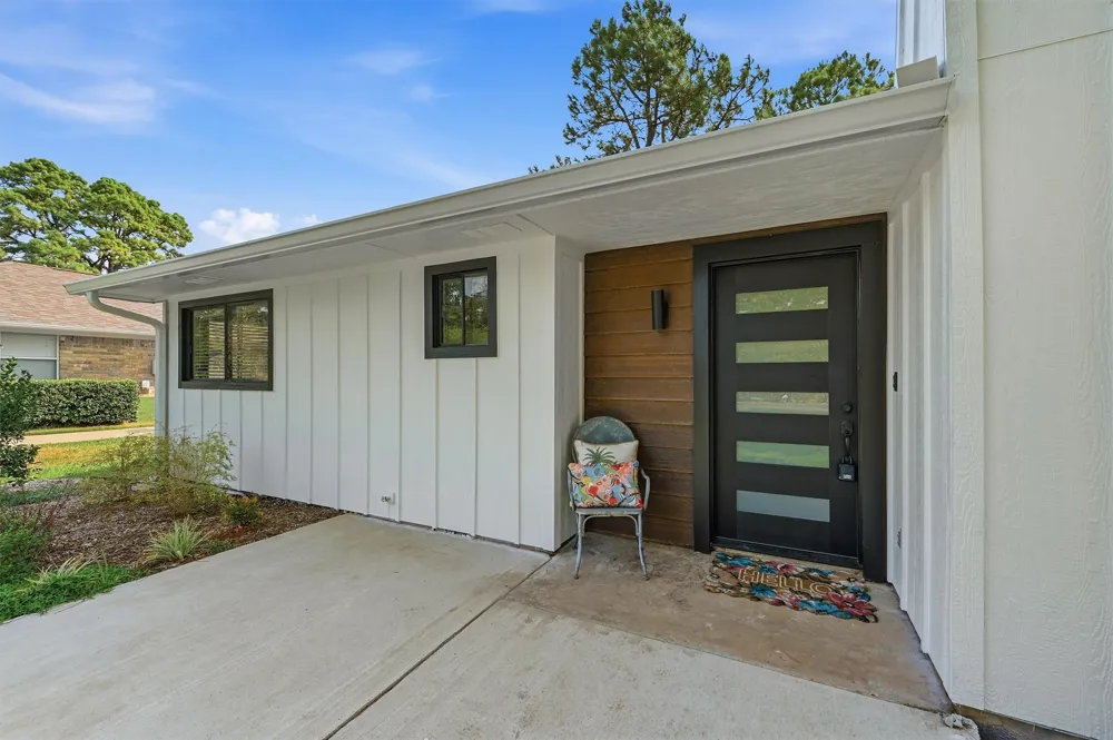 722 Kiowa Drive W Lake Kiowa, TX 76240