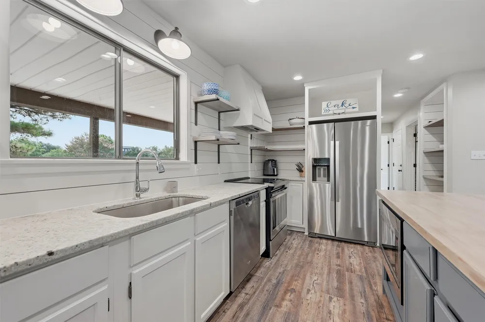 722 Kiowa Drive W Lake Kiowa, TX 76240