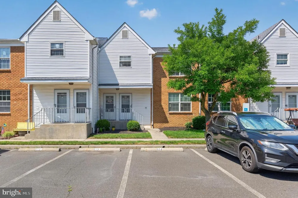 913 WOODCHIP ROAD Lumberton, NJ 08048