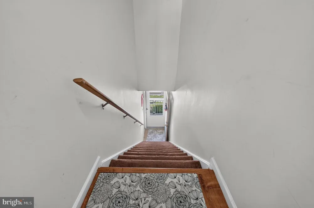 913 WOODCHIP ROAD Lumberton, NJ 08048
