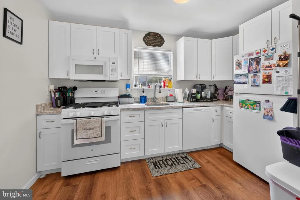913 WOODCHIP ROAD Lumberton, NJ 08048