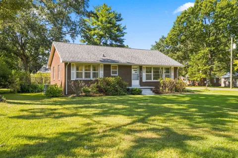 207 Sunset Dr