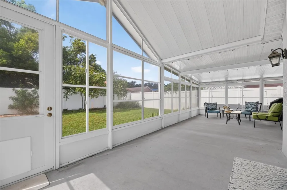 7629 DEVONBRIDGE GARDEN WAY Apollo Beach, FL 33572