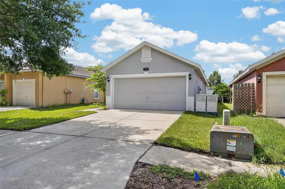 7629 DEVONBRIDGE GARDEN WAY Apollo Beach, FL 33572