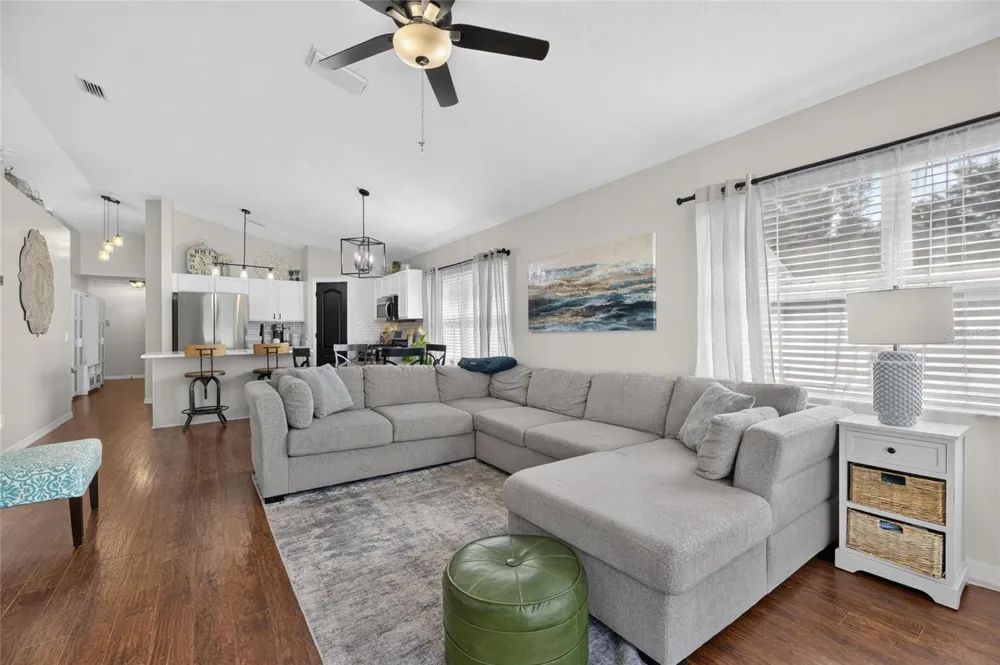 7629 DEVONBRIDGE GARDEN WAY Apollo Beach, FL 33572