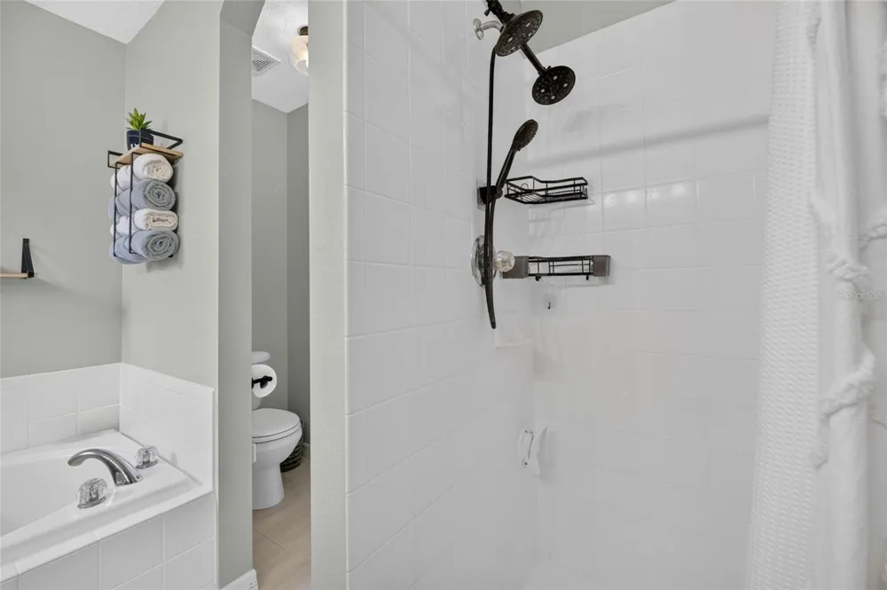 7629 DEVONBRIDGE GARDEN WAY Apollo Beach, FL 33572