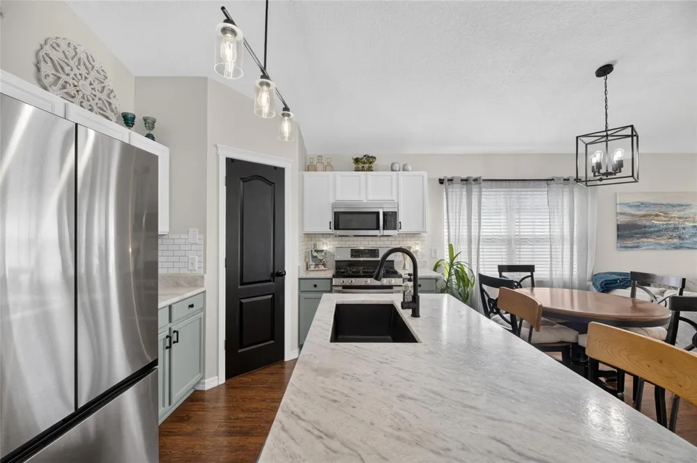 7629 DEVONBRIDGE GARDEN WAY Apollo Beach, FL 33572