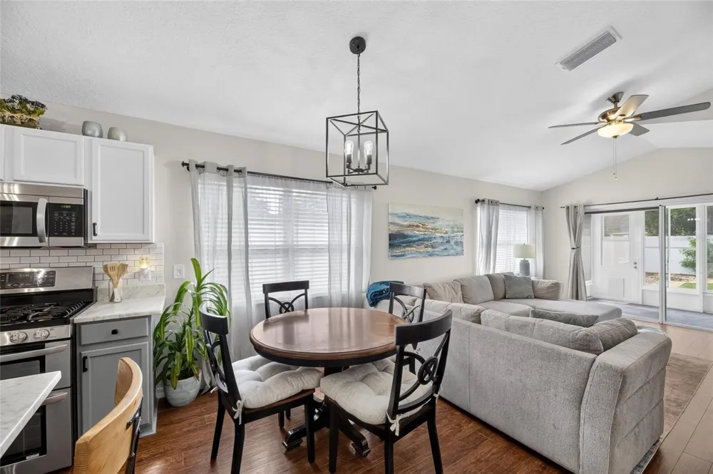 7629 DEVONBRIDGE GARDEN WAY Apollo Beach, FL 33572