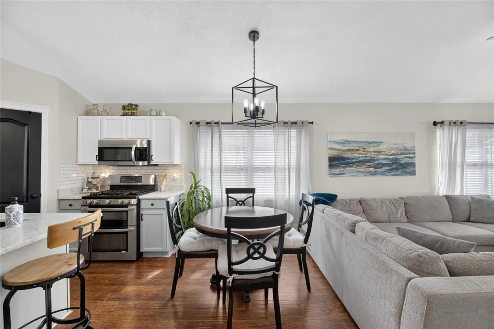 7629 DEVONBRIDGE GARDEN WAY Apollo Beach, FL 33572