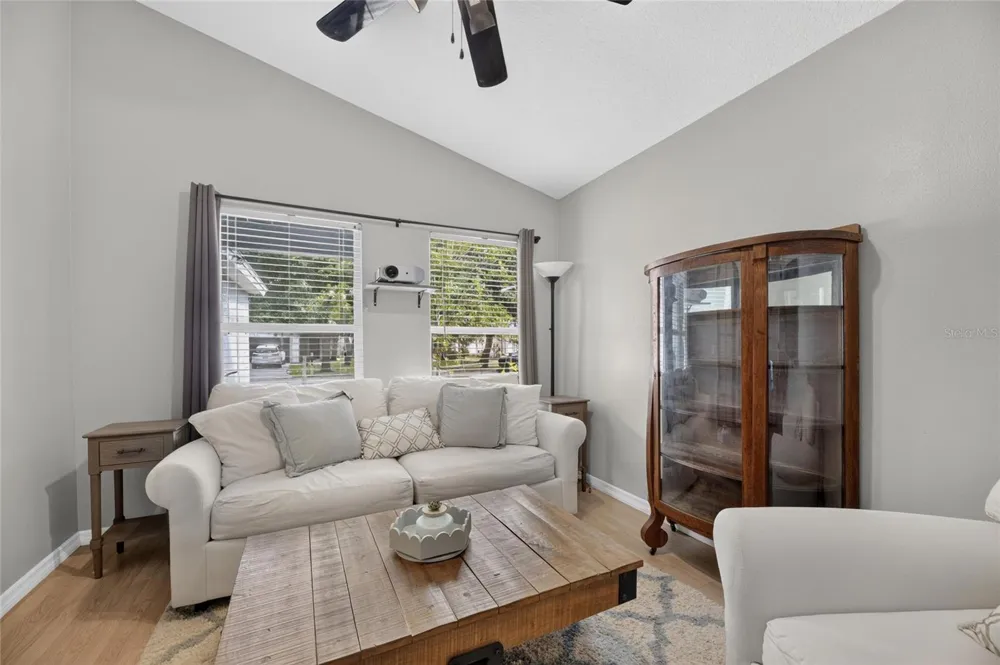 7629 DEVONBRIDGE GARDEN WAY Apollo Beach, FL 33572