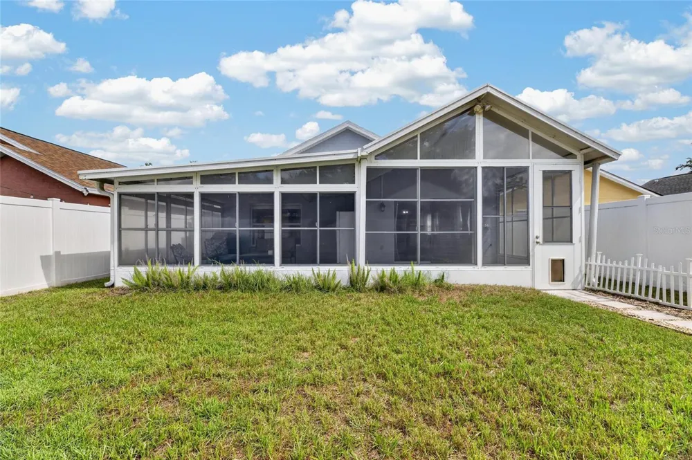 7629 DEVONBRIDGE GARDEN WAY Apollo Beach, FL 33572