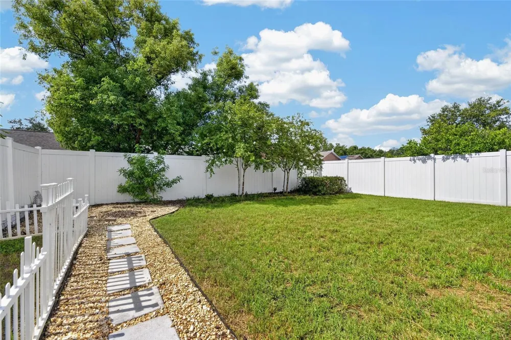 7629 DEVONBRIDGE GARDEN WAY Apollo Beach, FL 33572