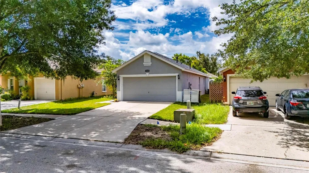 7629 DEVONBRIDGE GARDEN WAY Apollo Beach, FL 33572