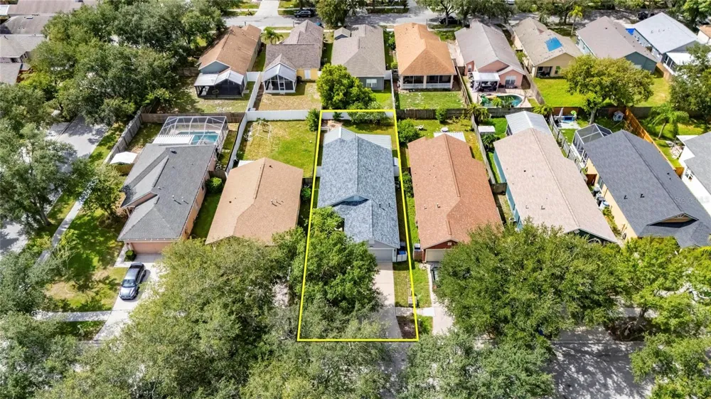 7629 DEVONBRIDGE GARDEN WAY Apollo Beach, FL 33572