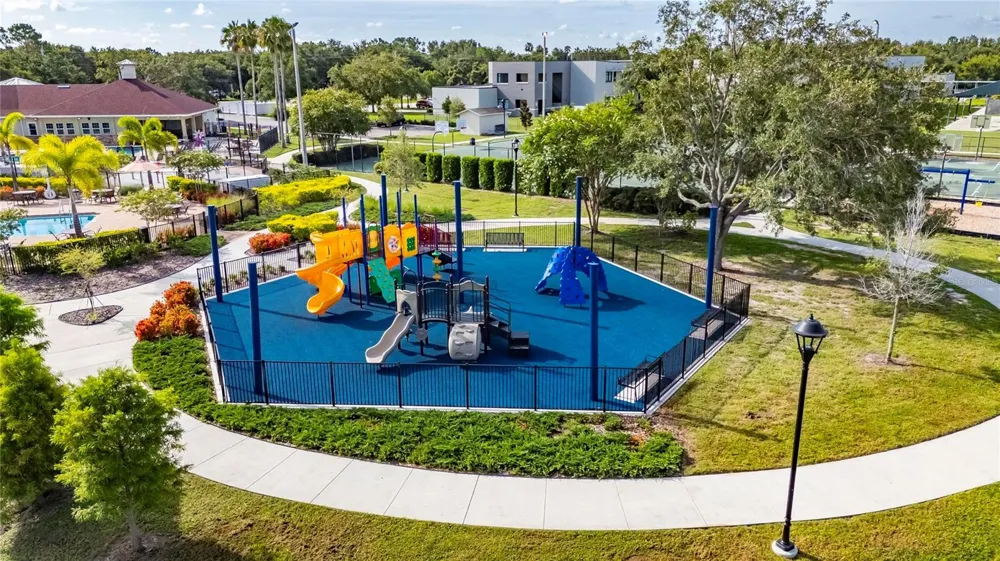 7629 DEVONBRIDGE GARDEN WAY Apollo Beach, FL 33572
