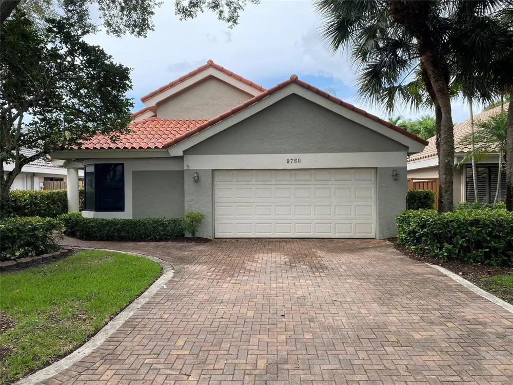 9760 NW 18th Drive Plantation, FL 33322