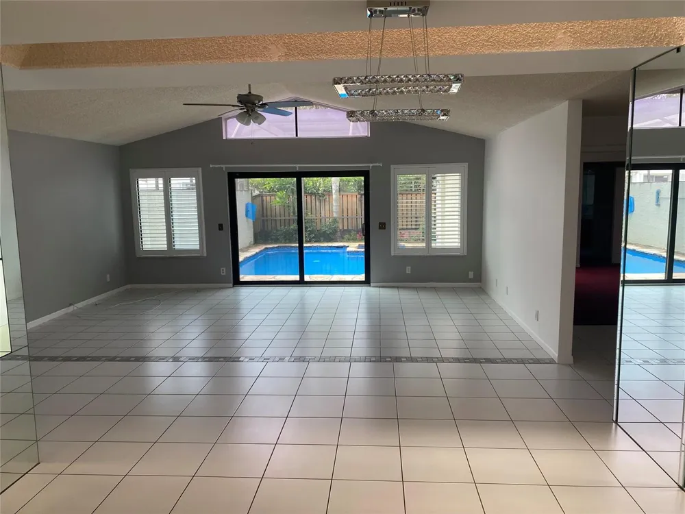 9760 NW 18th Drive Plantation, FL 33322