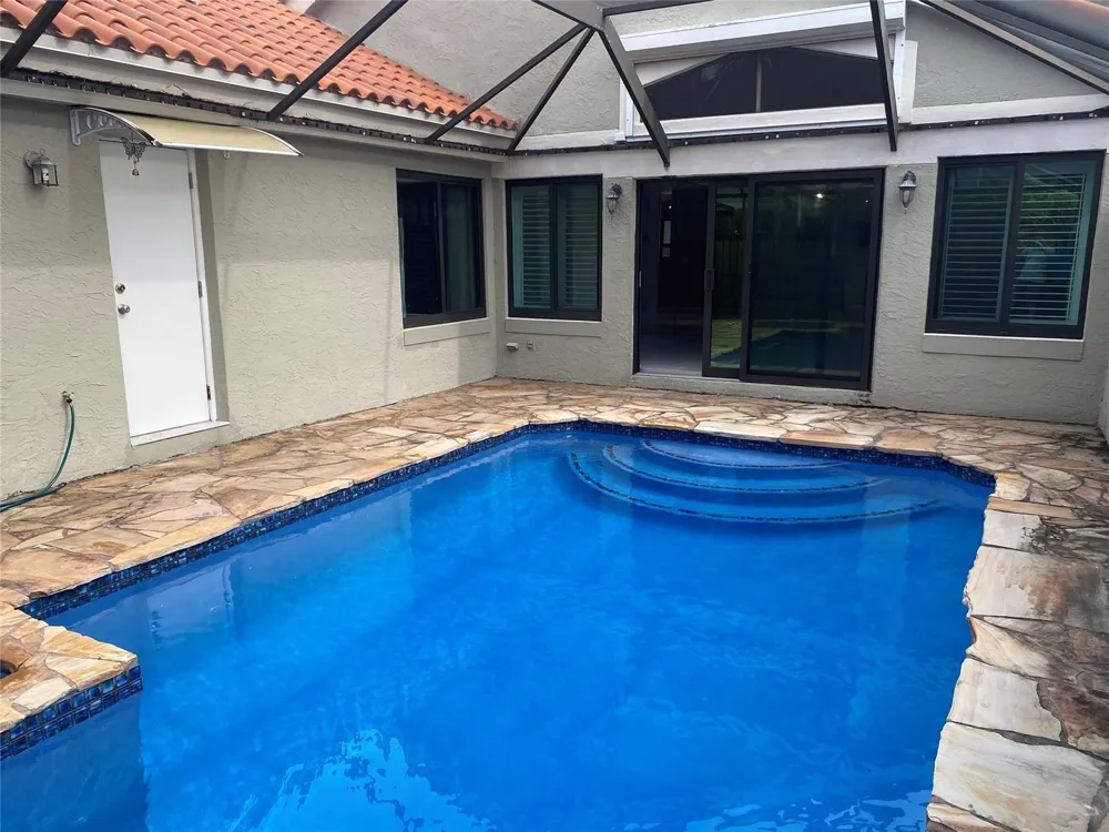 9760 NW 18th Drive Plantation, FL 33322