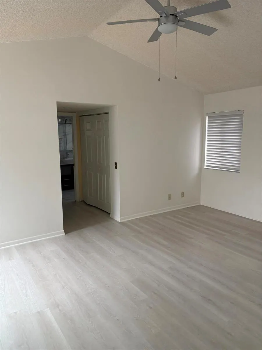 9760 NW 18th Drive Plantation, FL 33322