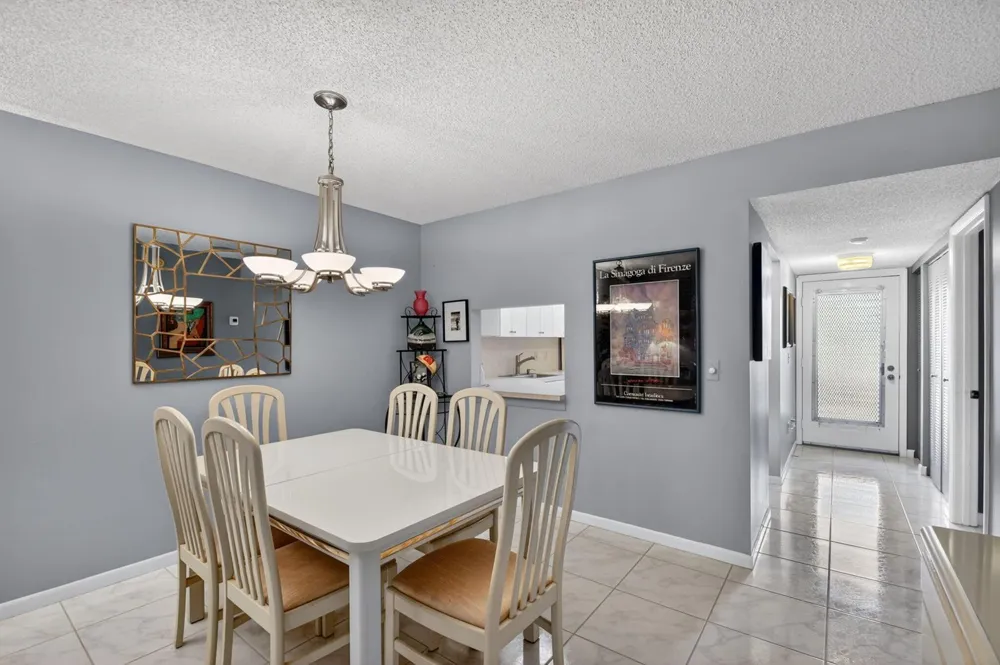 145 Lake Nancy Lane #128 West Palm Beach, FL 33411