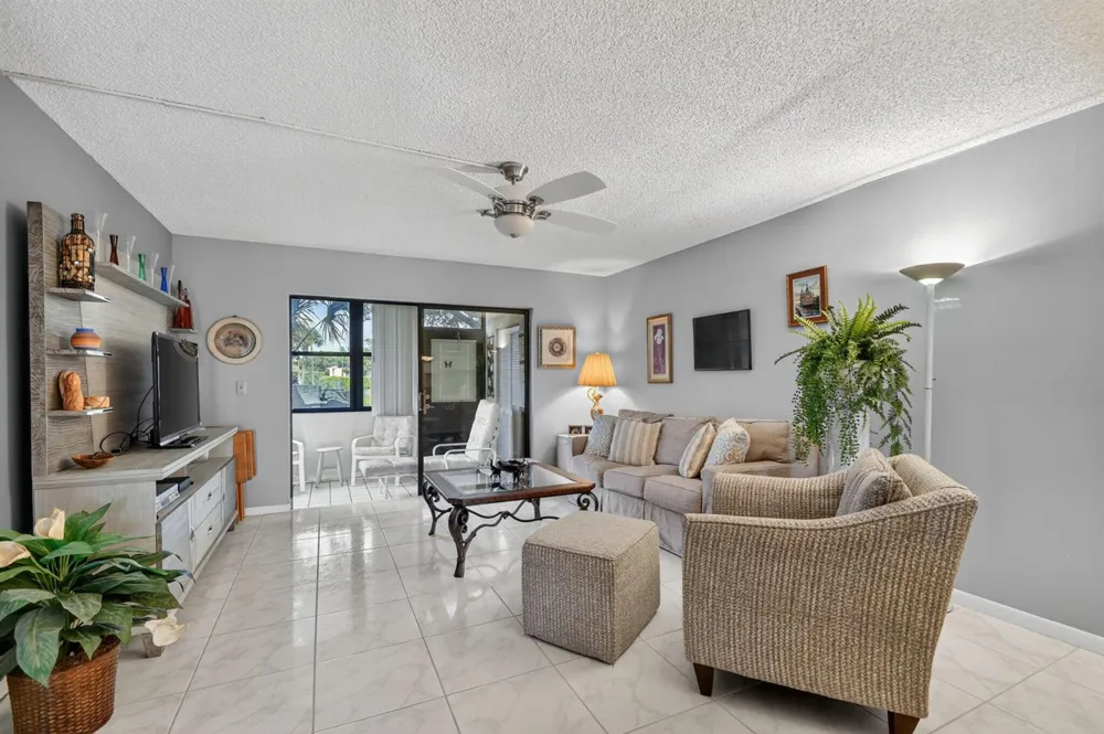 145 Lake Nancy Lane #128 West Palm Beach, FL 33411