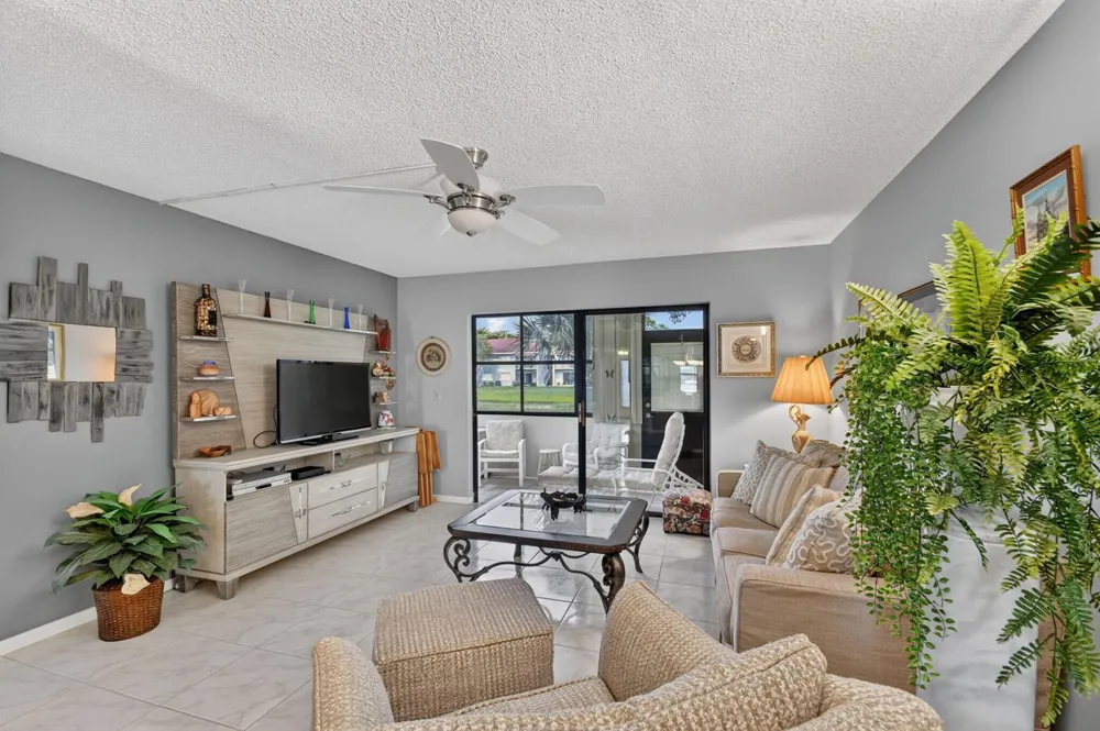 145 Lake Nancy Lane #128 West Palm Beach, FL 33411