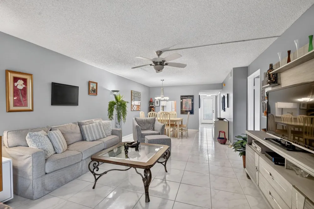 145 Lake Nancy Lane #128 West Palm Beach, FL 33411
