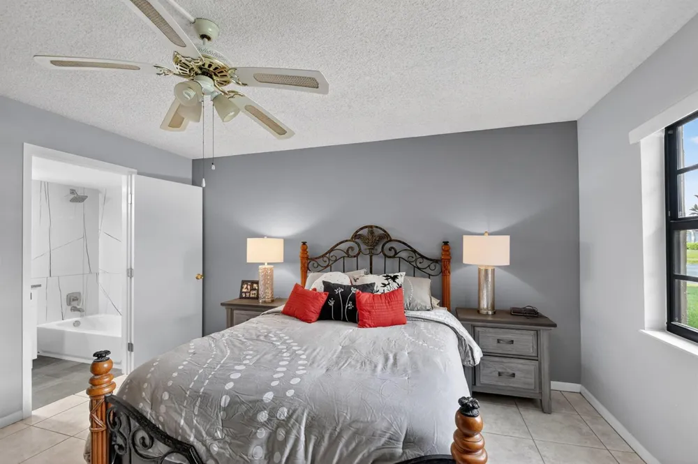 145 Lake Nancy Lane #128 West Palm Beach, FL 33411