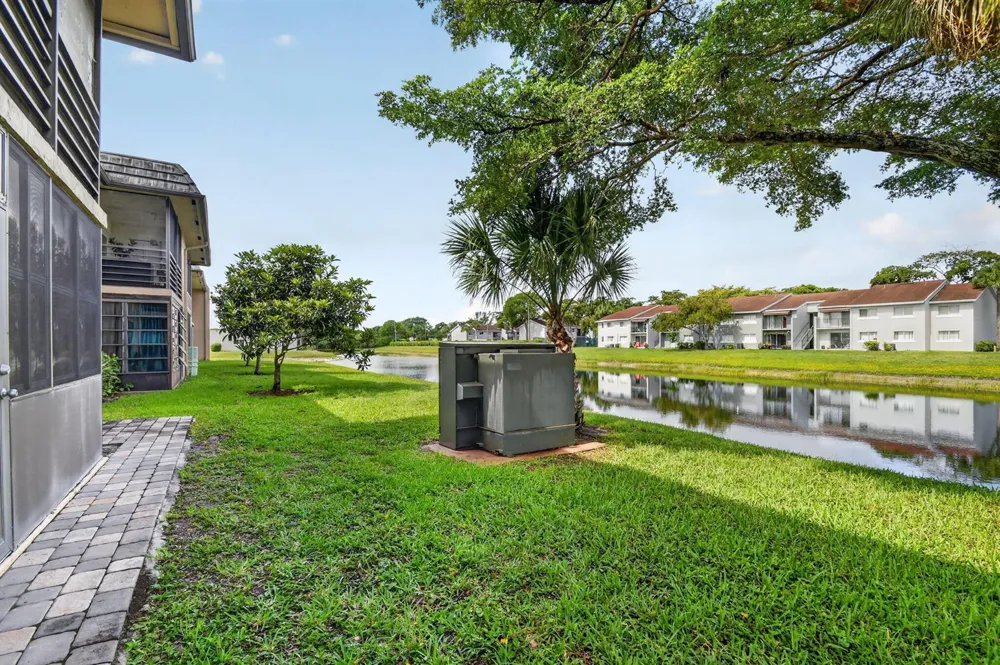 145 Lake Nancy Lane #128 West Palm Beach, FL 33411