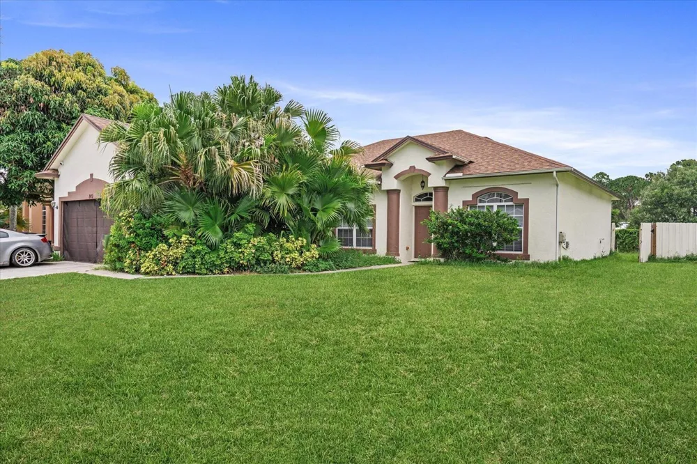 849 SW Nichols Terrace Port St. Lucie, FL 34953