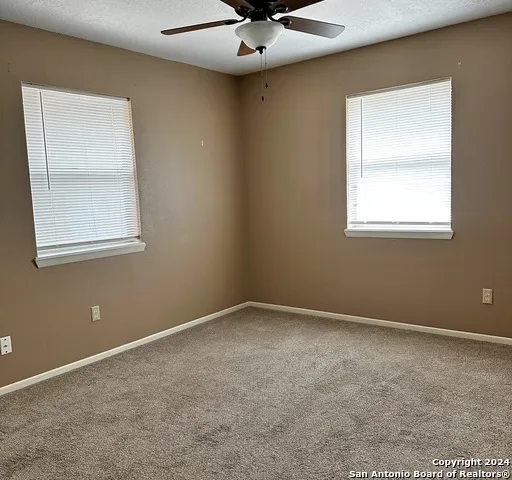 125 Bluebonnet Uvalde, TX 78801