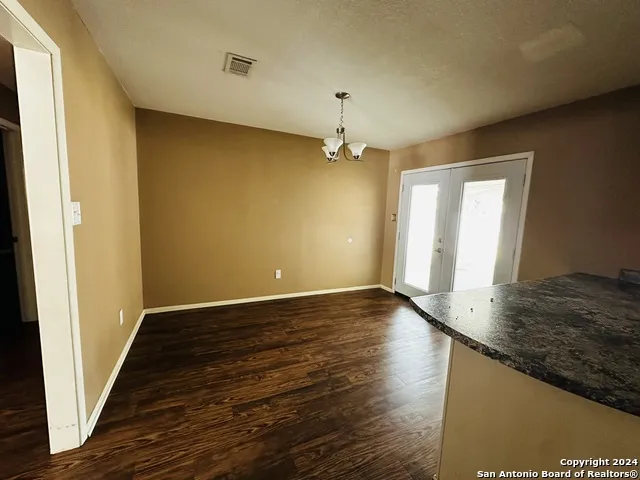 125 Bluebonnet Uvalde, TX 78801