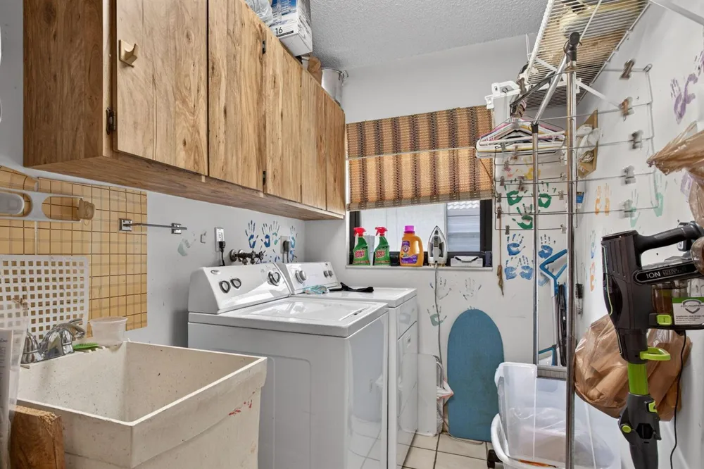 1311 NW 111th Way Coral Springs, FL 33071