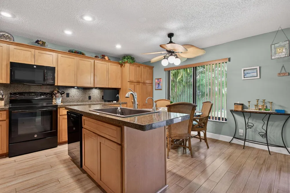1311 NW 111th Way Coral Springs, FL 33071