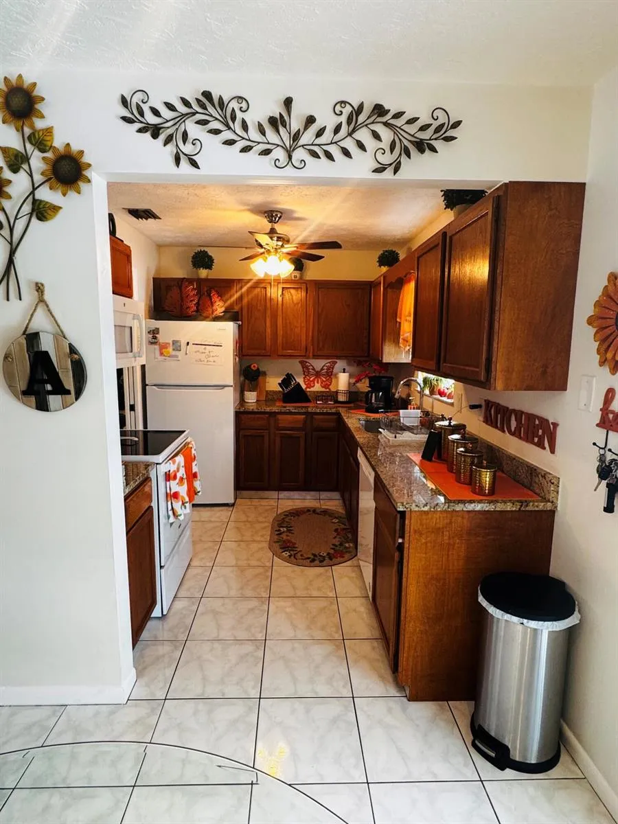 1918 SE Monroe Street Stuart, FL 34997