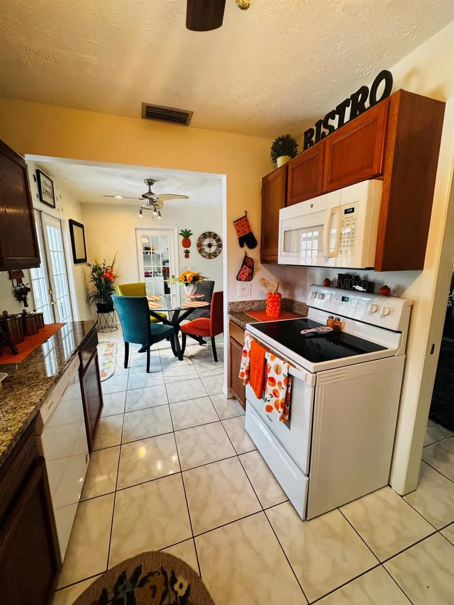 1918 SE Monroe Street Stuart, FL 34997