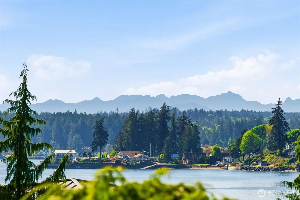 18819 106th Street Ct NW Gig Harbor, WA 98329