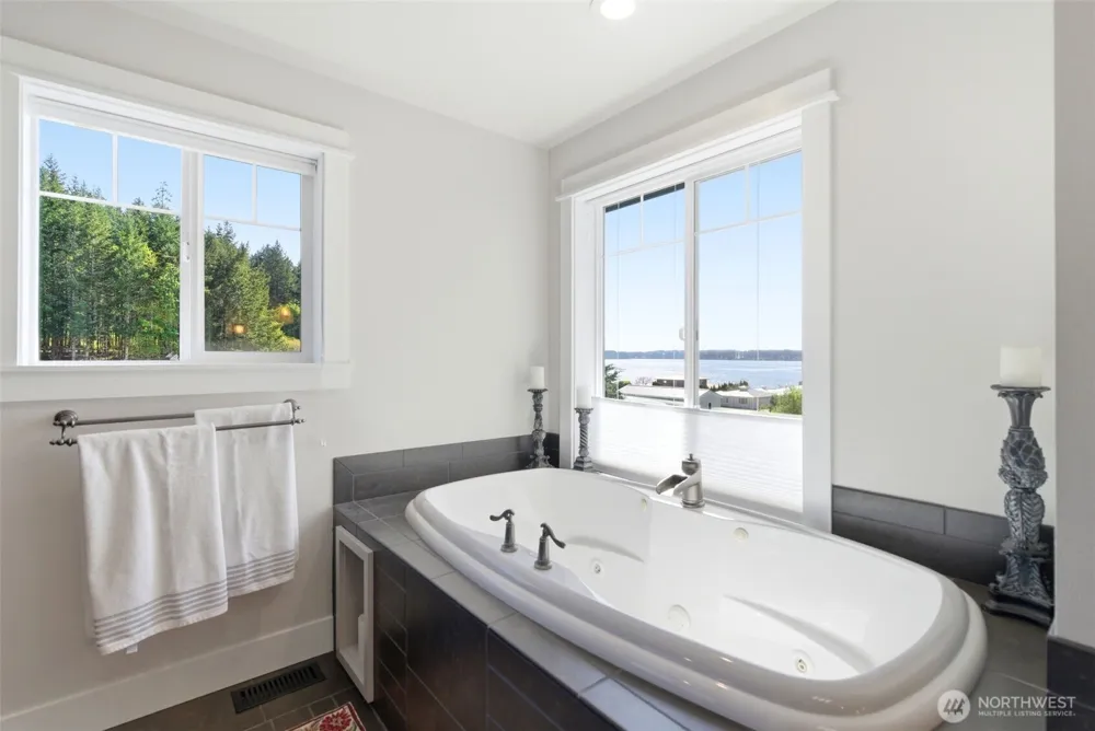 18819 106th Street Ct NW Gig Harbor, WA 98329