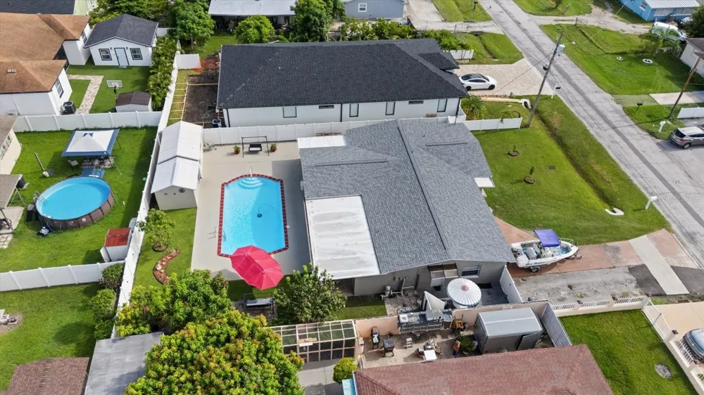 5809 HALE AVENUE Tampa, FL 33614