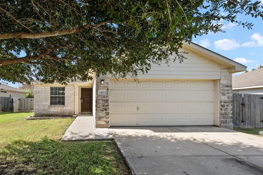 311 Phillips Street Hutto, TX 78634